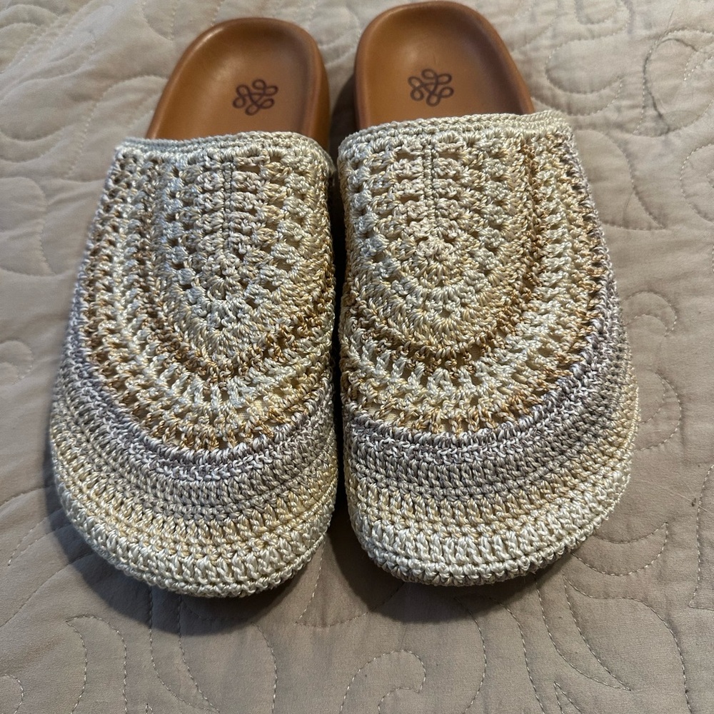 New without tags. Bolinas Clog - Cream Woven Slip-On by Sak - Picture 7 of 7